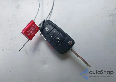 2018 Audi Q3 2.0T Premium/2.0T Sport Premium из США, поврежденный, VIN WA1JCCFS0JR027339